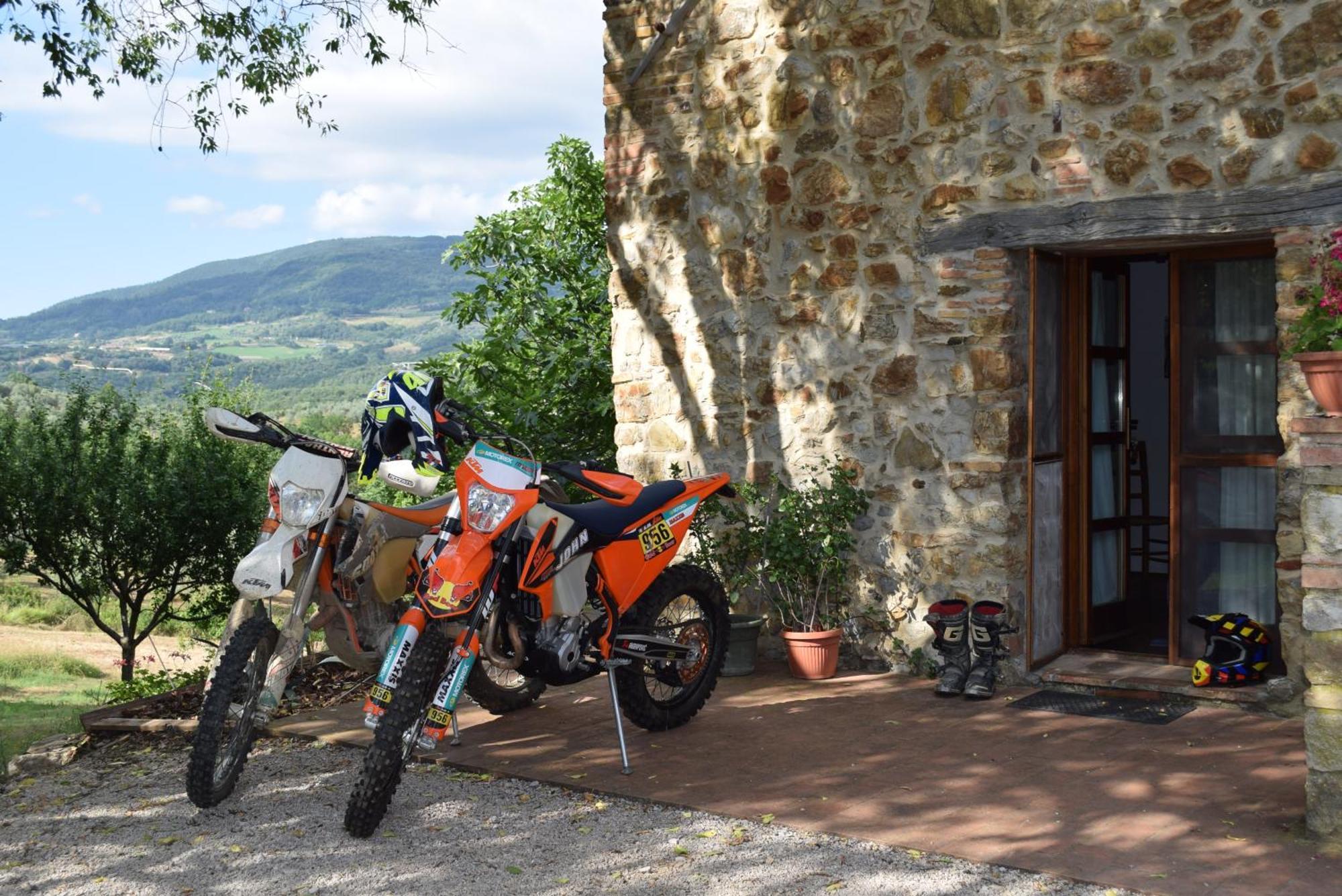 Sport Bikes And Nature Monterotondo  المظهر الخارجي الصورة